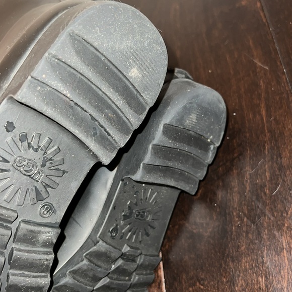 Ugg tall Rainboots size 8 - Picture 10 of 12